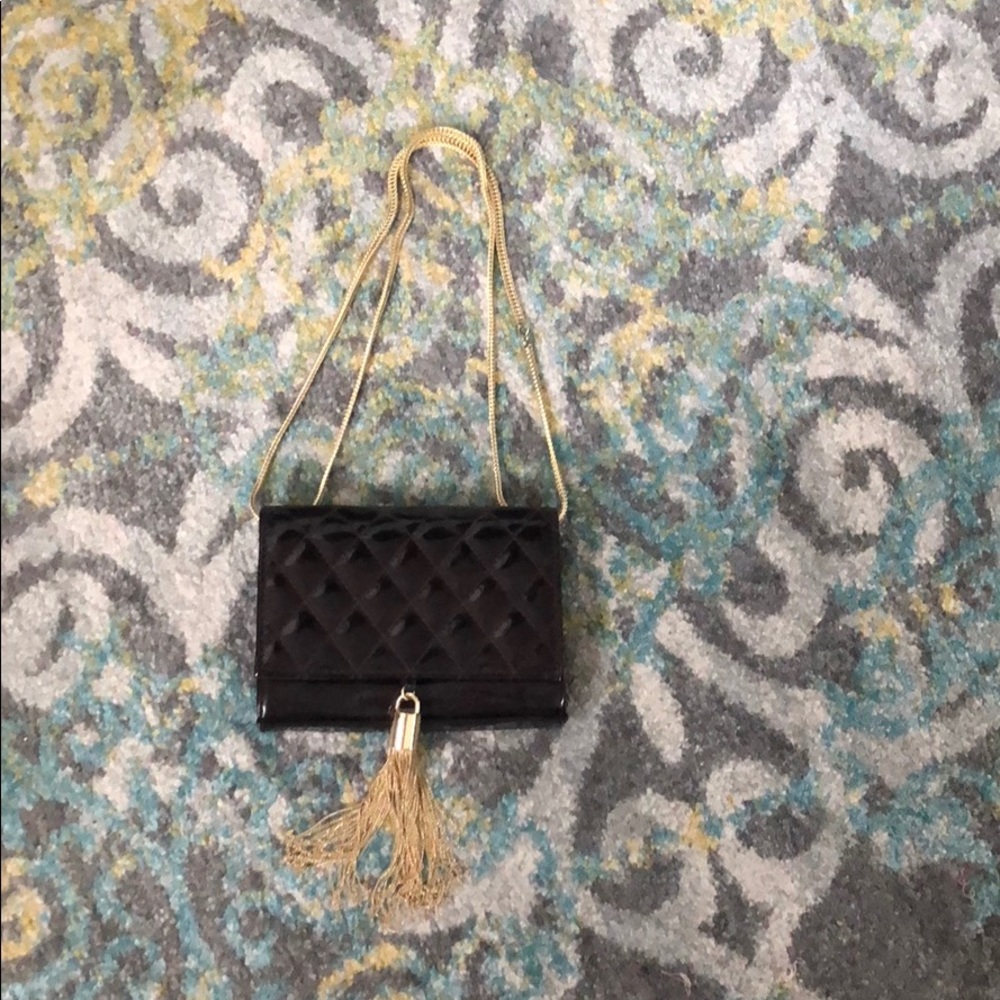 Patent leather chain clutch wine colored
